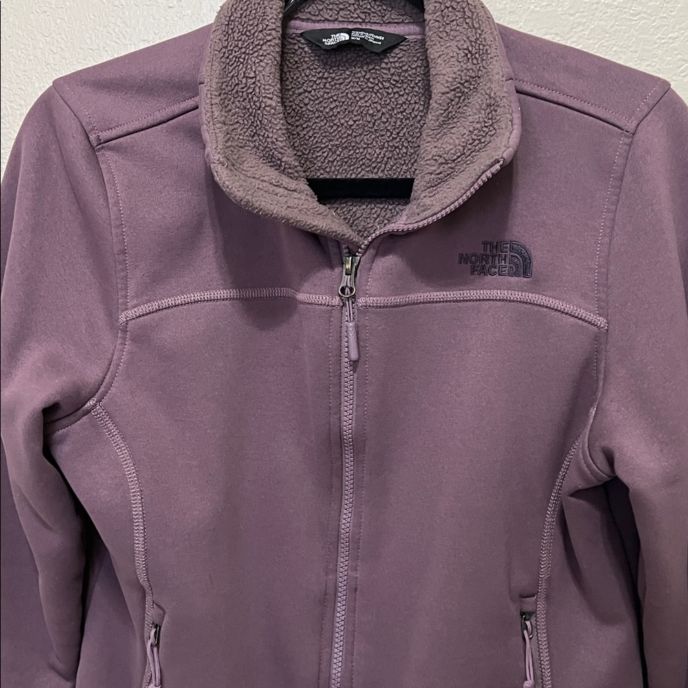 North Face Jacket Womens M Full Zip Long Sleeve Outdoors Purple Fleece Casual - Picture 2 of 9
